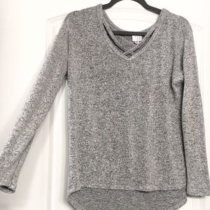 Cute criss cross top!